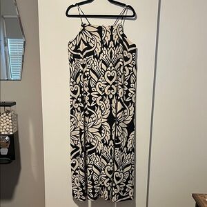 H&H Black and Cream Patterned Maxi Dress